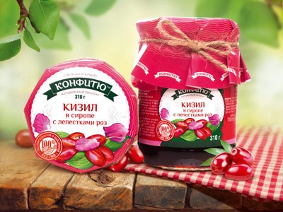Варенье из кизила с лепестками роз